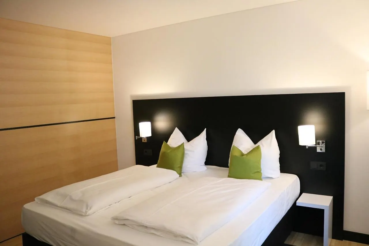 Me Hotel By Wmm Hotels Meitingen