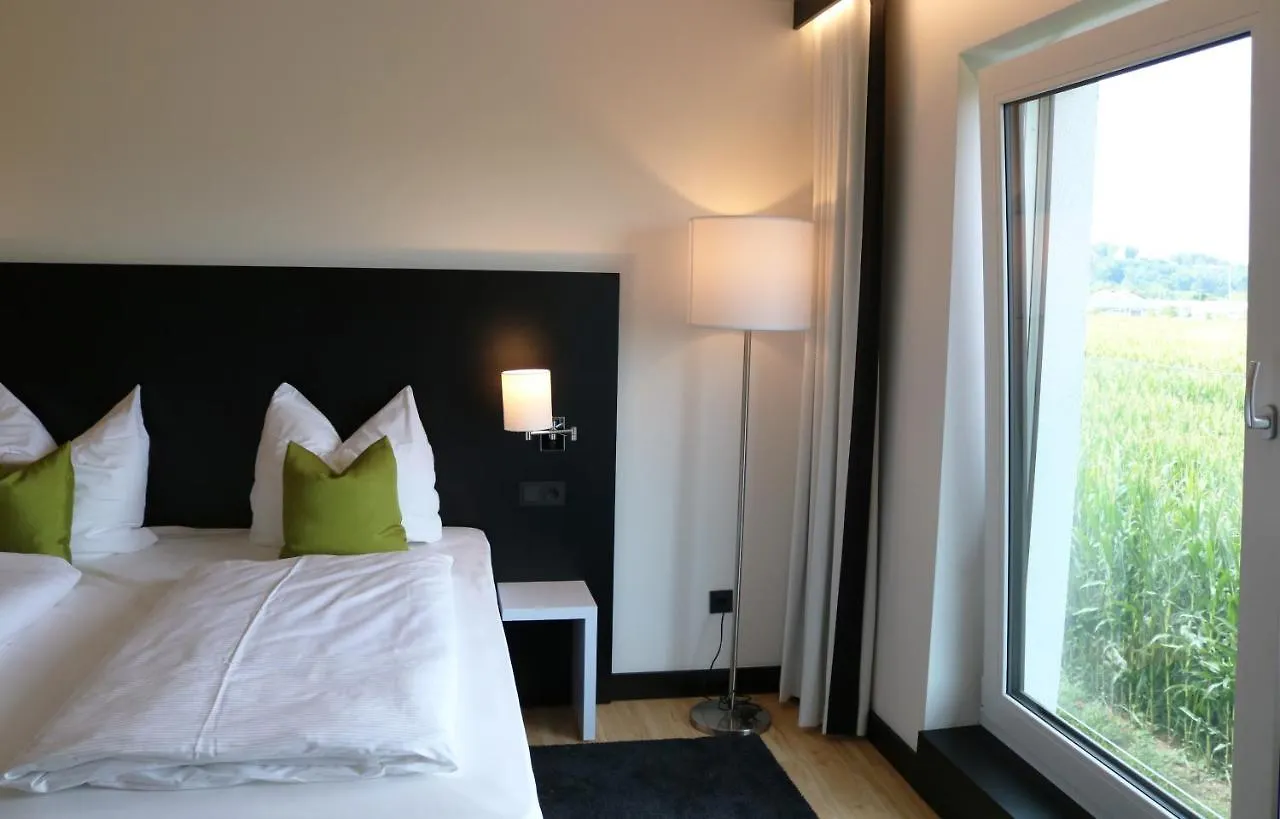 Me Hotel By Wmm Hotels Meitingen